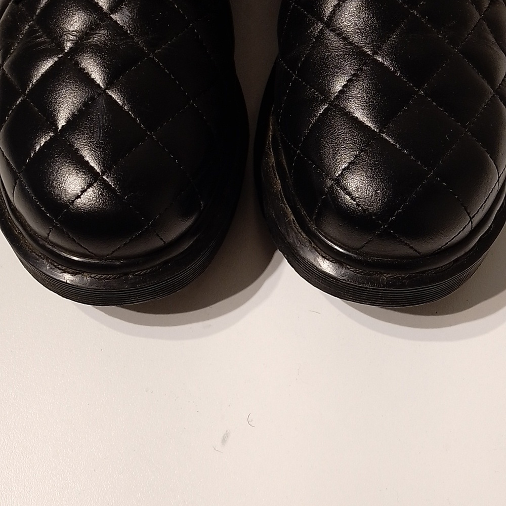 Dr Martens Women's Coralie Black Quilted Leather 8 Eye Lace Up Boots - Picture 2 of 10